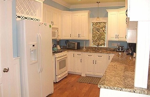Gulf Mist House | 5 MINUTE WALK TO BEACH - Community Pool - Backyard Patio - Bonus TV Room