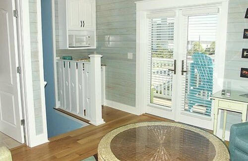 Gulf Mist House | 5 MINUTE WALK TO BEACH - Community Pool - Backyard Patio - Bonus TV Room