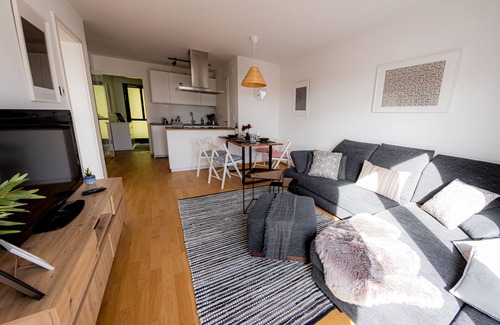 Zirndorf Apartment | 5 Minuten zu Playmobil Familienapartment mit Großer Terrasse