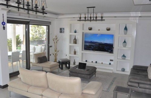 Dagbelen Villa | 5 minutes from the beach, with swimming pool, garden, panoramic views of the sea and the island of Kos