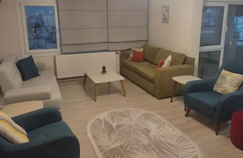 Seyhan Condo | 5 minutes to Acıbadem Hospital! Free WiFi 100 mbps