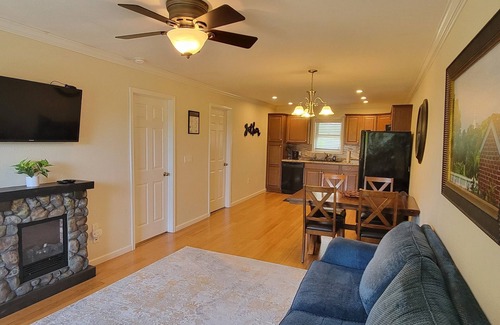 Nauvoo Apartment | 5 Minutes to Downtown Nauvoo - Great Spot for Young Families - Some Stairs