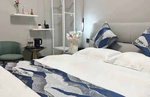 Chencang District Apartment | 5 minutes to Shigu Mountain and Sun City, with convenient transportation around