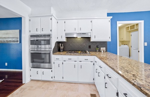 Tulsa House | 5 minutes to St. Francis Hospital Central Great for families