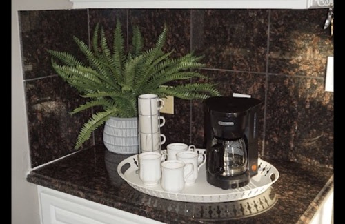 Renton House | 5 minutes to Starbucks, Renton Gurudwara, Ikea, Valley Medical center
