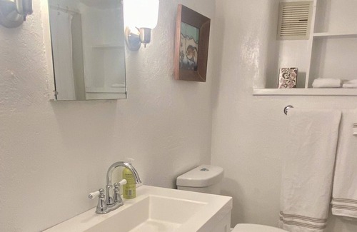 Tesuque Cottage | 5 Minutes to the Opera & Downtown Santa Fe