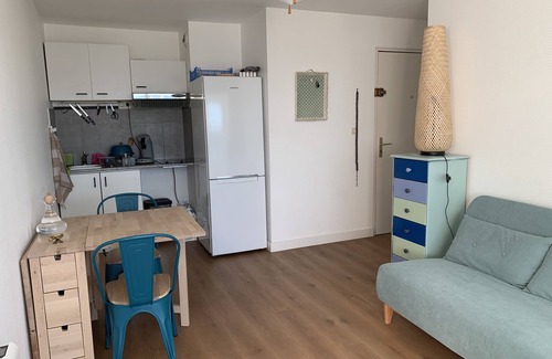 Frontignan Apartment | 5 mns walk from the beach with beautiful view of the port and ponds