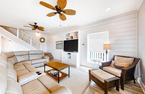 Crystal Beach House | 5 More Minutes