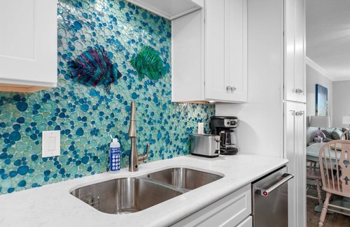 Key Allegro Condo | 5 O'clock Somewhere | Pet Friendly, Boat Slip