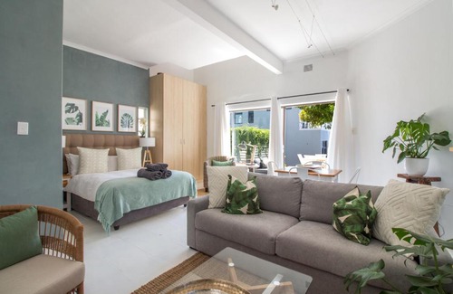 Sea Point Apartment | 5 Oliver Court
