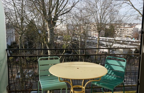 Bois Clos d'Orleans Apartment | 5 pers. 3 rooms 70 m2 in luxury building, 1 mn from RER and Vincennes woods