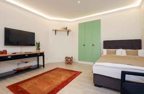 Wilmersdorf Apartment | 5 Personen Altbau nahe Kurfürstendamm - Shakespeare