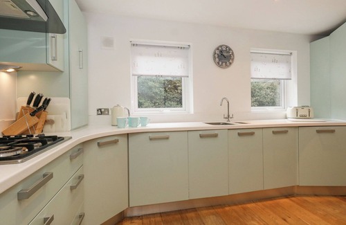 Sandbanks Cottage | 5 Red Sails
