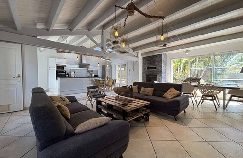 Dolus-d'Oleron House | 5-room house for 8 in Oléron with garden and WIFI