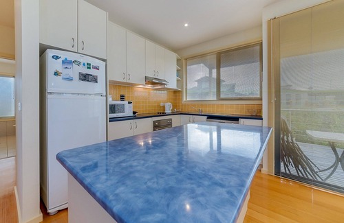 Smiths Beach House | 5 Salmon Row, What a position, so close to Smiths Beach!