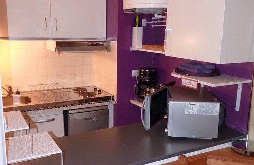 Pla d'Adet Apartment | 5-seater apartment with balcony at the foot of the WIFI slopes equipped with childcare