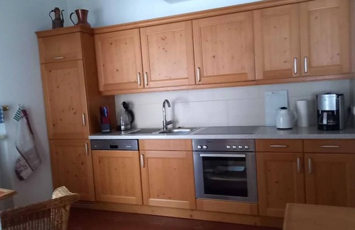 Obergrainau Apartment | 5-star apartment "Kreuzeck" in Grainau & garden/lawn.