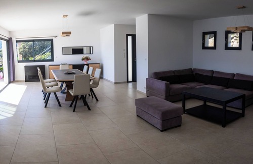 Belvedere-Campomoro Villa | 5-star architect-designed villa *, swimming pool, walking distance to beach