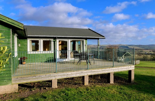 Lauder Ski Chalet | 5 Star Award Winning Lodge - The Ramsay - sleeps 4