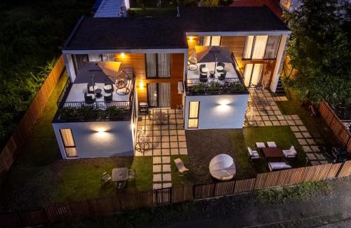 Ureki Apartment | 5 Star Duluxe Apartment in Villa Magnetica