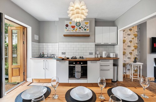 Brighton House | 5-Star Elegant & Cozy Retreat in Brighton – Perfect for Families & Professionals