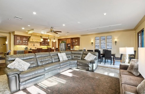 Carlsbad Village Condo | 5 Star, Gorgeous Luxury Condo IN Carlsbad Village