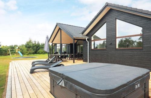 Sundstrup House | 5 star holiday home in Højslev