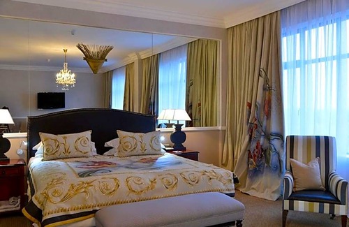 Harare Hotel | 5-Star Hotel ∙ Meikles Hotel