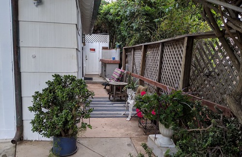 Muirlands Cottage | 5 STAR LA JOLLA Bright & Charming HIDEAWAY! SPECIAL FALL AND WINTER RATES.