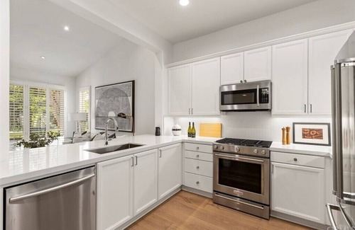 Newport Coast House | 5 Star Living in Newport Coast ! Exquisitely Elegant and Modern !