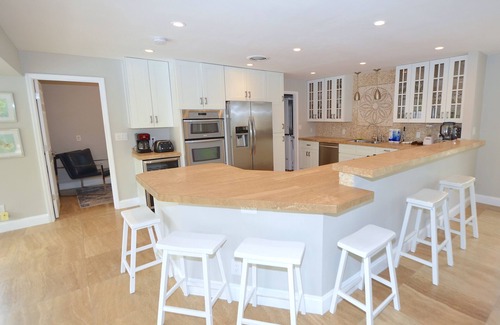 Bel Air House | 5 STAR LUXE 4 BED BEACH HOME + 40X20 HEATED POOL STEPS TO BEACH NEWLY FURNISHED!