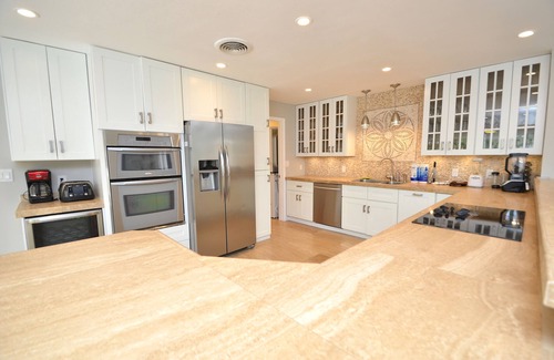 Bel Air House | 5 STAR LUXE 4 BED BEACH HOME + 40X20 HEATED POOL STEPS TO BEACH NEWLY FURNISHED!