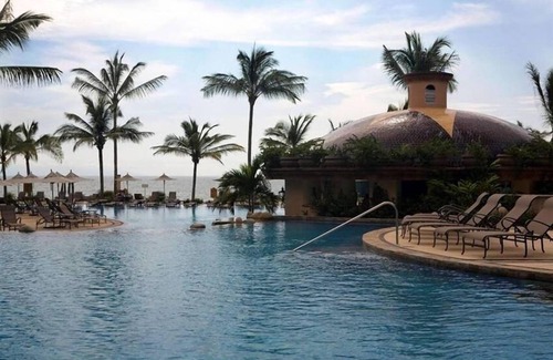 Flamingos Condo | 5 Star Luxury at Estancia 2BR/2.5 BA - Best Resort in Neuvo
