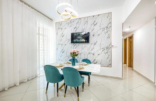 Dubai Marina Apartment | 5 star serviced apartment with beach access in the heart of Dubai Marina Free welcome gift box upon arrival