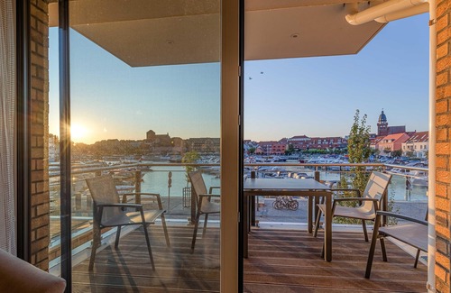 Muritz Apartment | 5-star vacation apartment Hafenidylle with balcony and harbor view
