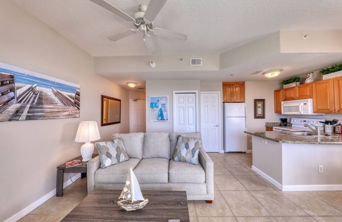St. Petersburg - Clearwater Condo | 5-Star Waterfront Condo with amazing reviews! Mins to Beach! Great location!