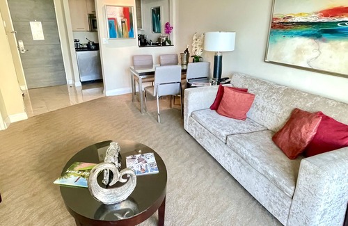 East Fort Lauderdale Apartment | 5 Stars Suites by Hilton. Amazing views.