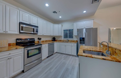 Bay Esplanade House | 5 Story Townhome, Private Elevator, Hot Tub, Breathtaking Views, Steps to Beach