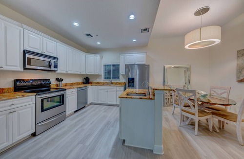 Bay Esplanade House | 5 Story Townhome, Private Elevator, Hot Tub, Breathtaking Views, Steps to Beach