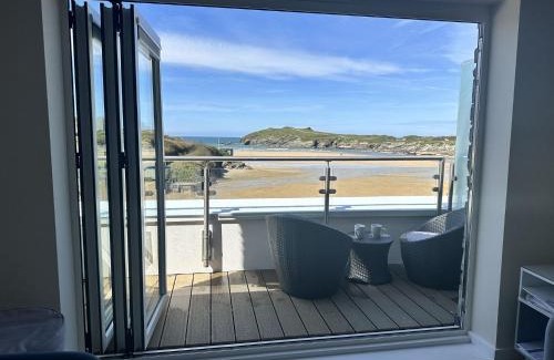 Porth House | 5 The Beach House