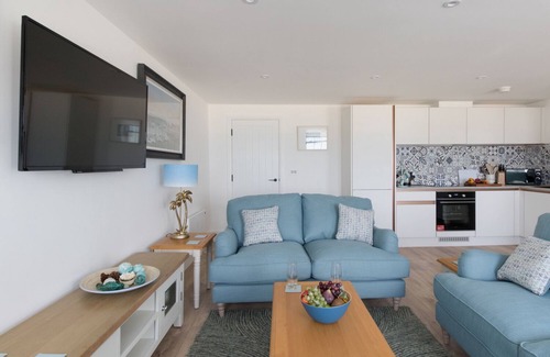 Weymouth Cottage | 5 THE BEACHES, country holiday cottage in Weymouth