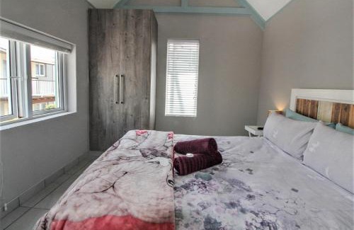 Knysna Apartment | 5 Tides End and 5 on Tides End