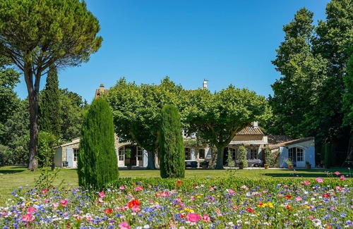 St.-Remy-de-Provence House | 5 to 9BR/7BA House w Pool, Tennis, AC, 8 Acres - Saint Remy Area!