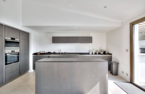 Villeneuve-Loubet Villa | 5* villa with private pool on prestigious estate