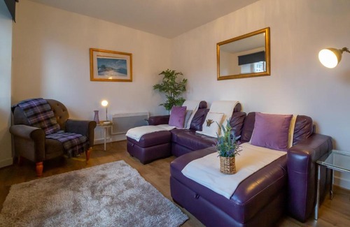Lochinver Apartment | 5 wheelhouse apartments