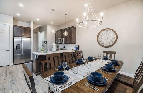 Washington County House | 50-51| 2 Homes Together in St. George with Private Hot Tub