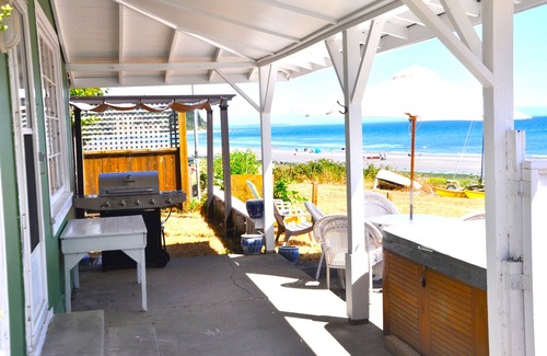 Point Roberts Cottage | 50 feet of exclusive unobstructed waterfront at South Beach, adorable cottage.
