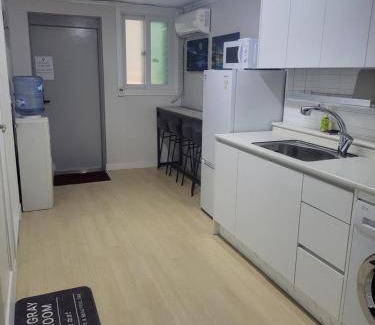 Itaewon Apartment | 50 m² Apartment ∙ 2 bedrooms ∙ 4 guests