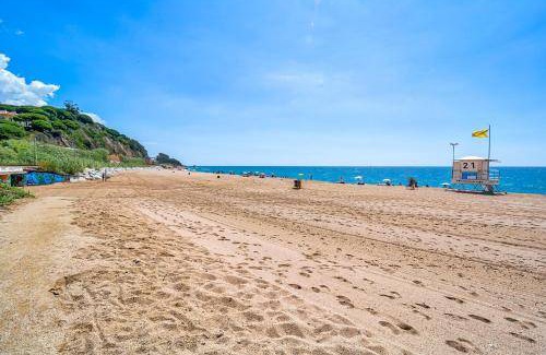 Sant Pol De Mar Apartment | 50 m² Apartment ∙ 1 bedroom ∙ 4 guests