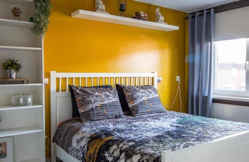 Hellevoetsluis Apartment | 50 m² Apartment ∙ 3 bedrooms ∙ 5 guests